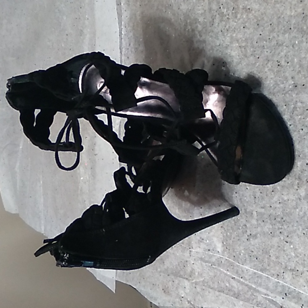 SOLD!💥Carlos Santana Braided Heels